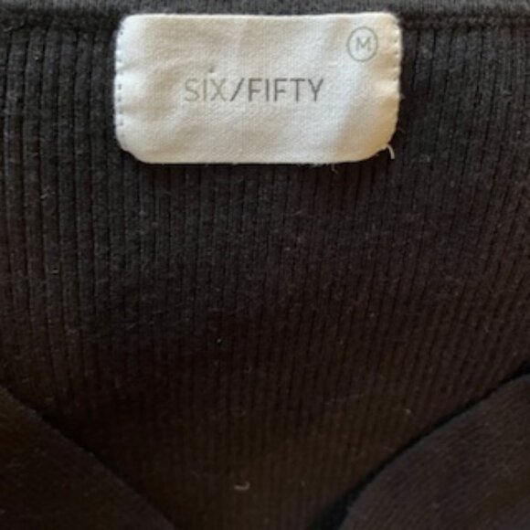 NWT SIX/FIFTY  Sammie Criss Cross Sweater in Black - Medium - Picture 9 of 11